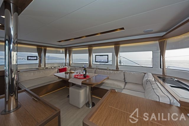 Lagoon 50 - Yacht Charter Sailica
