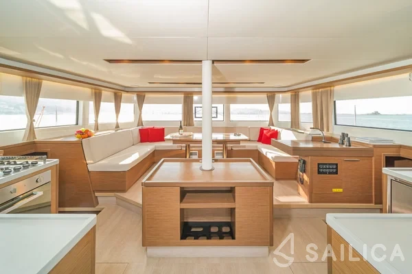 Lagoon 50 - Yacht Charter Sailica