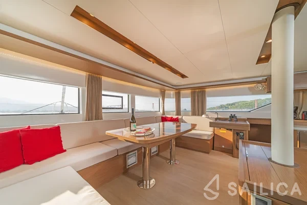 Lagoon 50 - Yacht Charter Sailica
