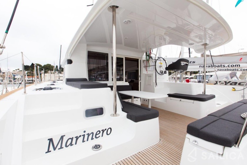 Lagoon 40 - Yacht Charter Sailica