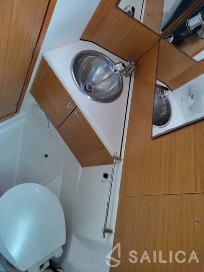 Sun Odyssey 44i - Yacht Charter Sailica