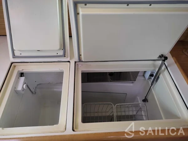 Sun Odyssey 44i - Yacht Charter Sailica