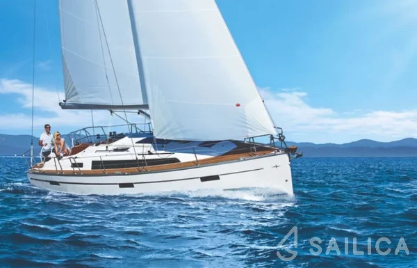 Bavaria 37 Cruiser - Yacht Charter Sailica