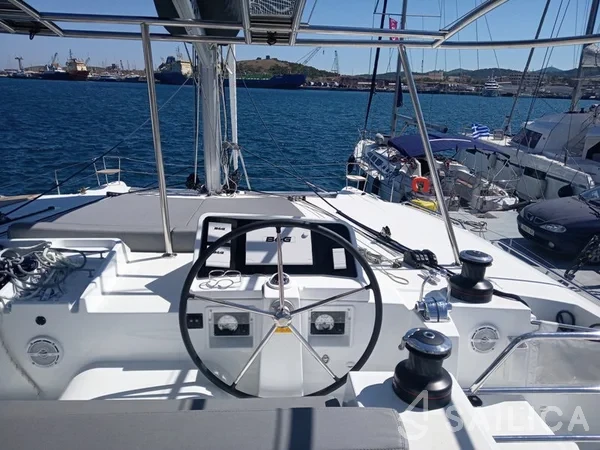 Lagoon 450  Flybridge - Yacht Charter Sailica