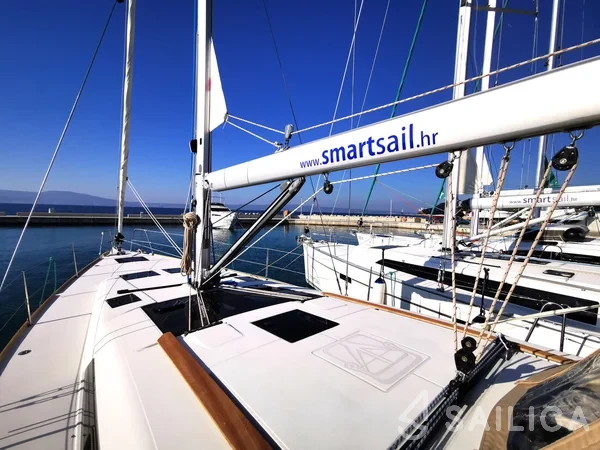 Dufour 460 GL - Yacht Charter Sailica
