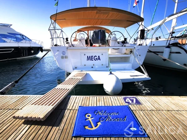 Dufour 460 GL - Yacht Charter Sailica