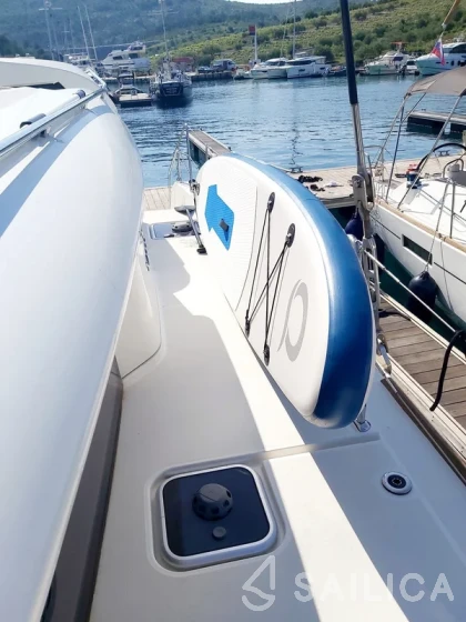 Lagoon 450  Flybridge - Yacht Charter Sailica