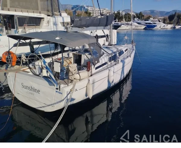 Hanse 345 - Yacht Charter Sailica