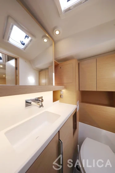 Hanse 458 - Yacht Charter Sailica