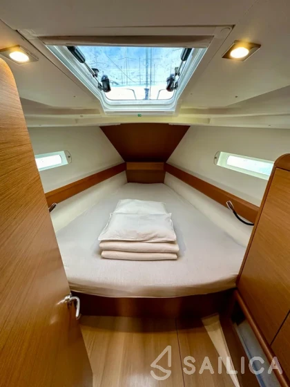 Sun Odyssey 449 - Yacht Charter Sailica