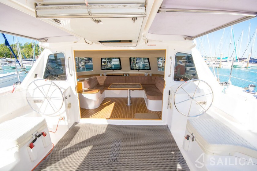 Seawind 1160 - Yacht Charter Sailica