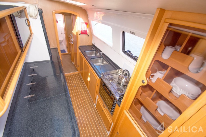 Seawind 1160 - Yacht Charter Sailica