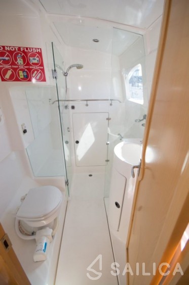 Seawind 1160 - Yacht Charter Sailica
