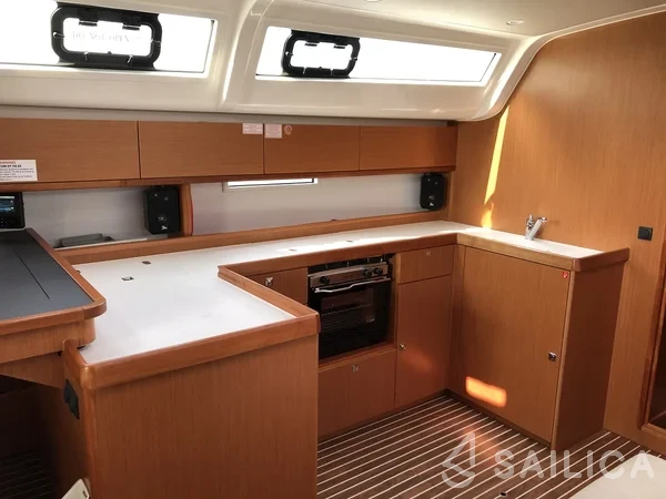 Bavaria 51 Cruiser - Yacht Charter Sailica