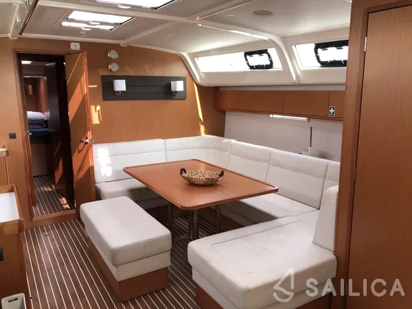 Bavaria 51 Cruiser - Yacht Charter Sailica