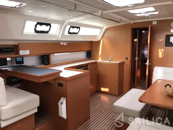 Bavaria 51 Cruiser - Yacht Charter Sailica