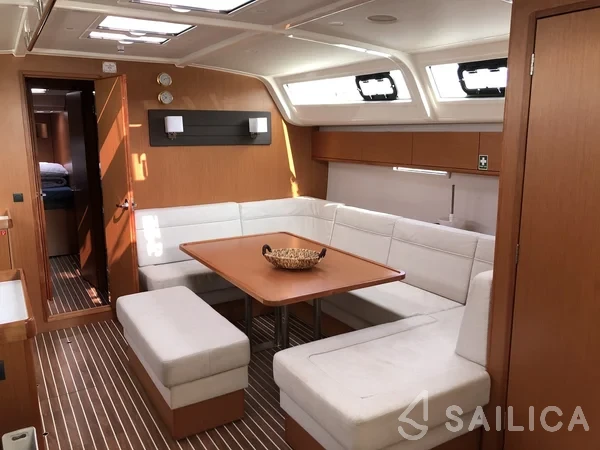 Bavaria 51 Cruiser - Yacht Charter Sailica