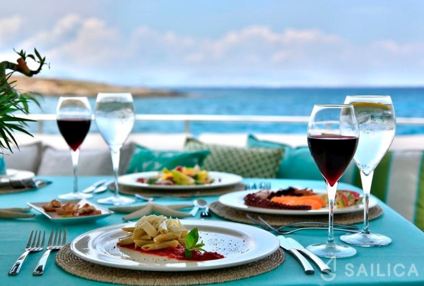 Galathea 65 - Yacht Charter Sailica