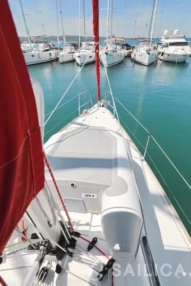 Elan 350 - Yacht Charter Sailica