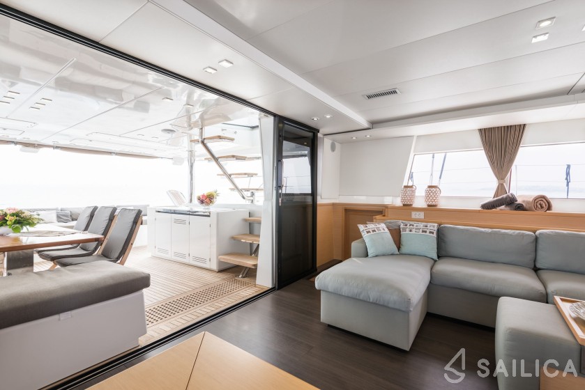 Lagoon 620 - Photo #25 Lagoon 620 - Yacht Charter Sailica
