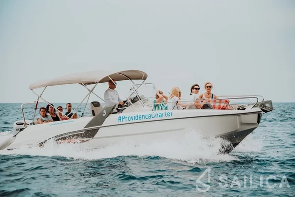 Beneteau Flyer 7.7 - Yacht Charter Sailica
