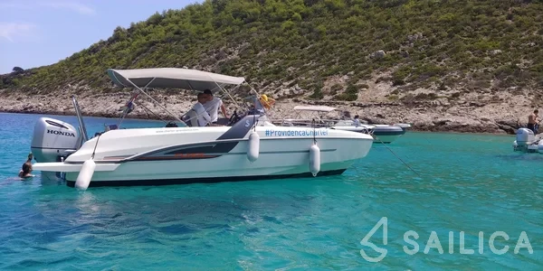 Beneteau Flyer 7.7 - Yacht Charter Sailica
