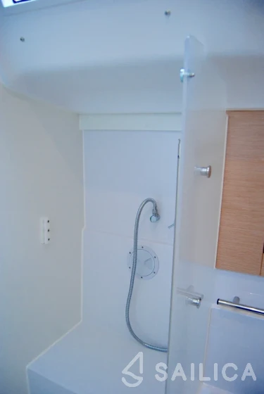 Elan 45 Impression - Yacht Charter Sailica