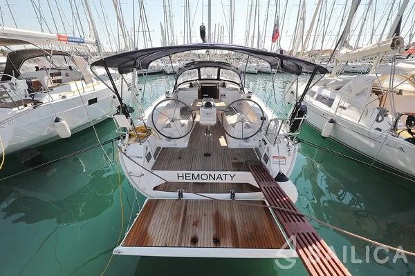 Bavaria 41 Cruiser - Yacht Charter Sailica