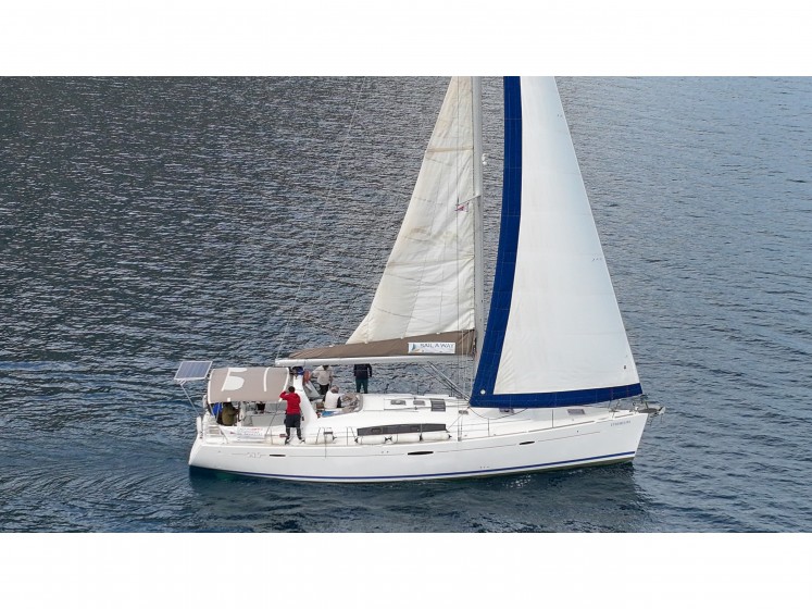 Oceanis 50 Family - Yacht Charter Sailica