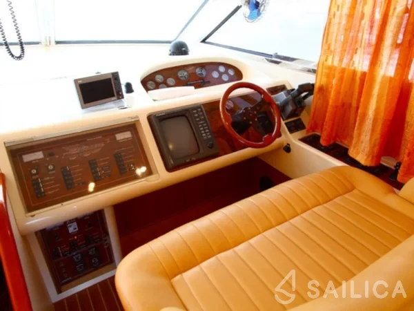 Princess 480 - Yacht Charter Sailica