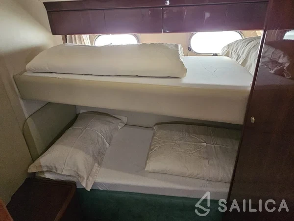 Princess 480 - Yacht Charter Sailica