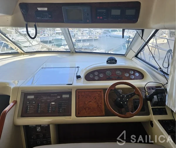 Princess 480 - Yacht Charter Sailica
