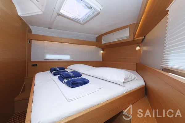 Dufour 430 Grand Large - Yacht Charter Sailica