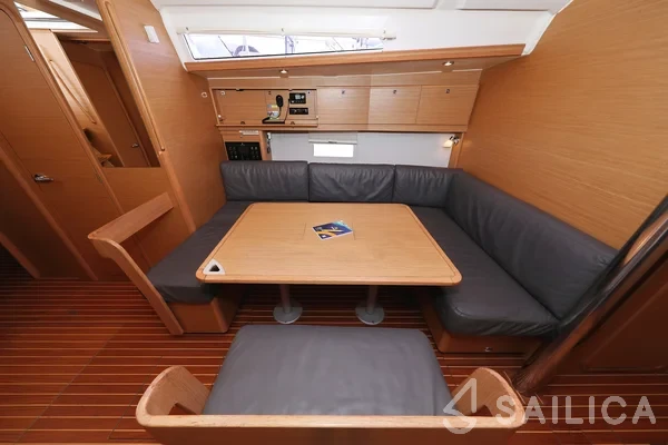 Dufour 430 Grand Large - Yacht Charter Sailica