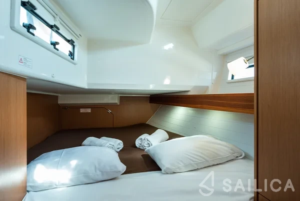 Bavaria 40 Cruiser - Yacht Charter Sailica