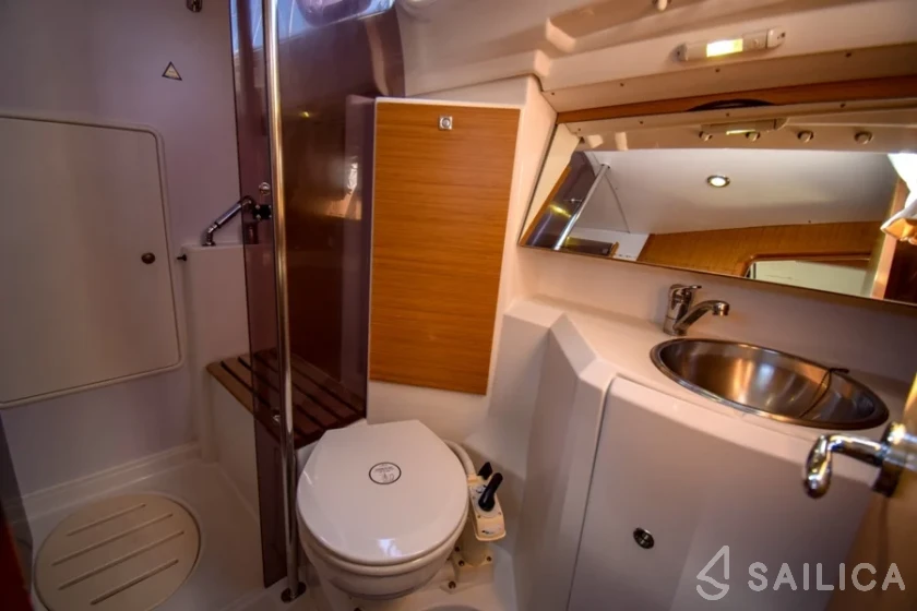 Sun Odyssey 36i - Yacht Charter Sailica