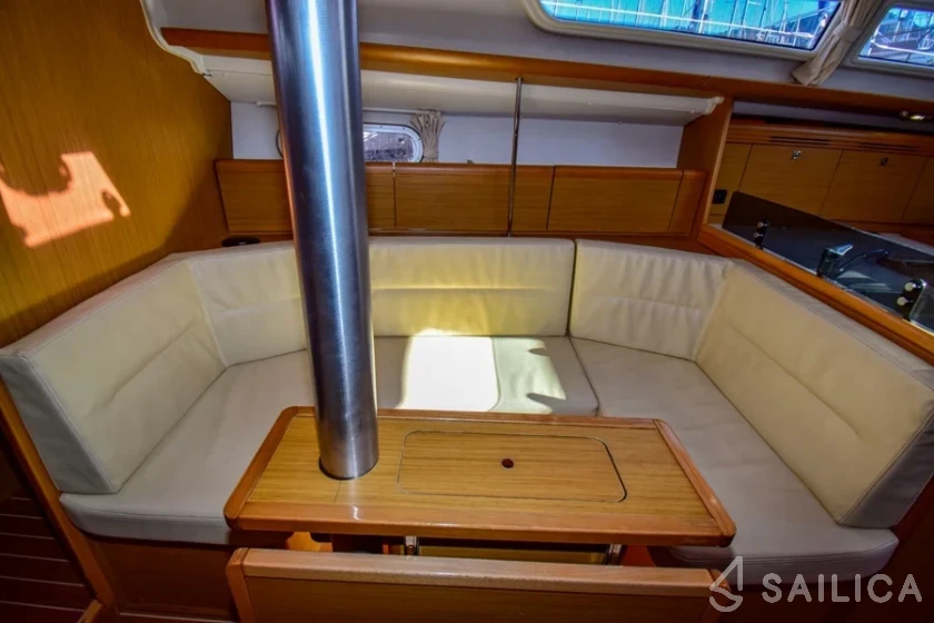 Sun Odyssey 36i - Yacht Charter Sailica