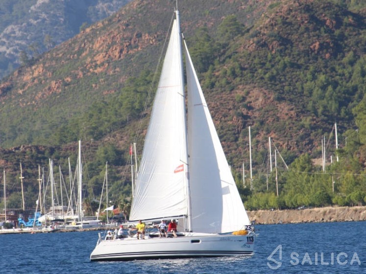 Sun Odyssey 36i - Yacht Charter Sailica