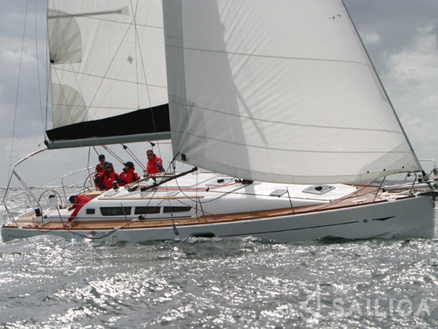 Sun Odyssey 42i - Yacht Charter Sailica