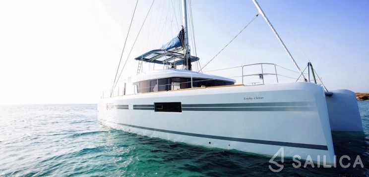 Lagoon 52F - Yacht Charter Sailica