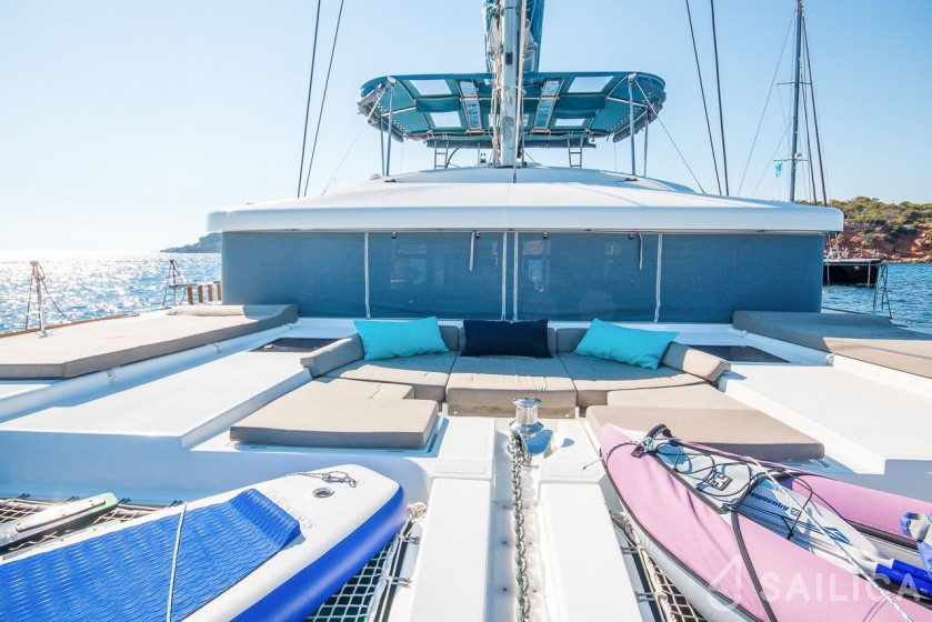 Lagoon 52F - Yacht Charter Sailica