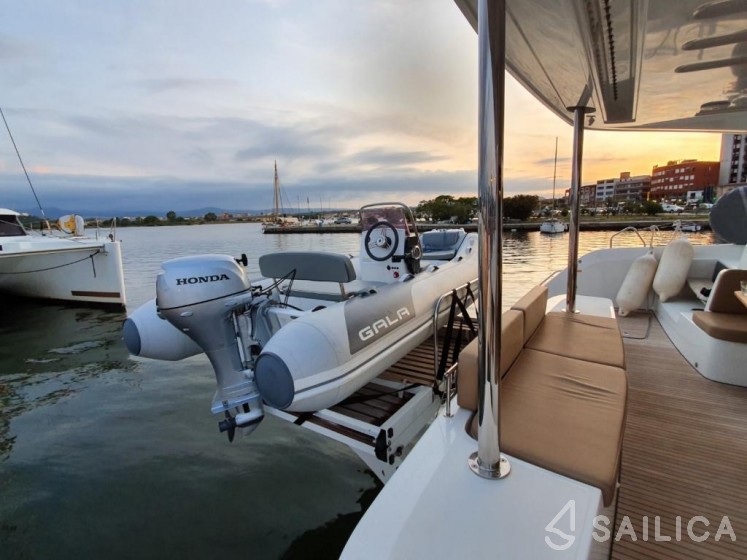 Lagoon 50 - Yacht Charter Sailica