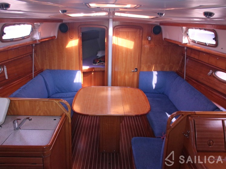 Bavaria 37 Cruiser - Yacht Charter Sailica