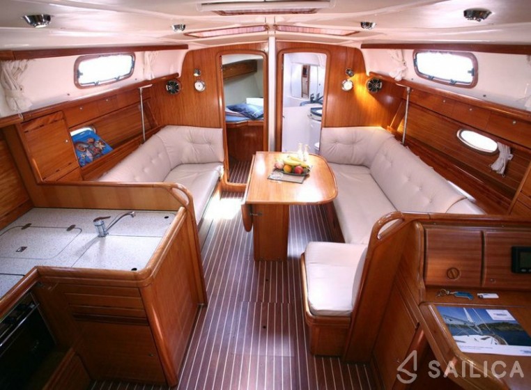 Bavaria 37 Cruiser - Yacht Charter Sailica