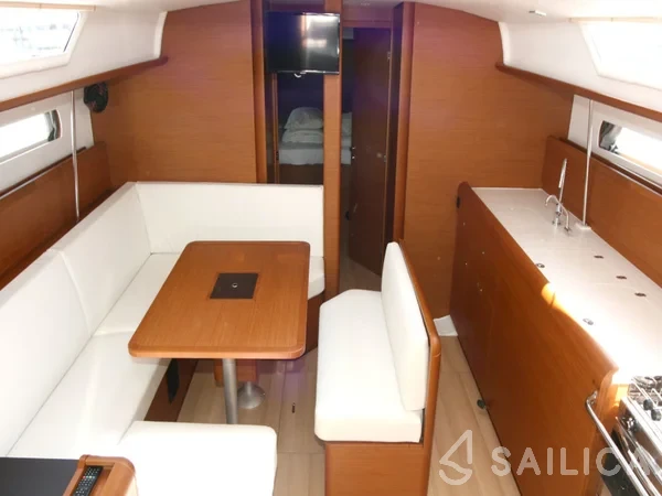 Sun Odyssey 479 - Yacht Charter Sailica