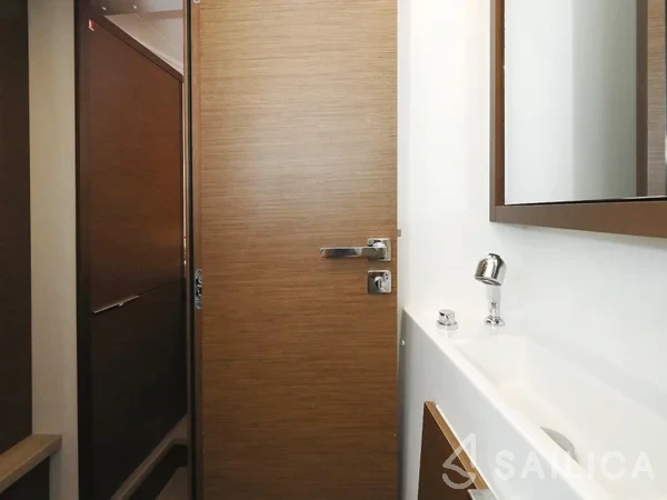 Lagoon 40 - Yacht Charter Sailica