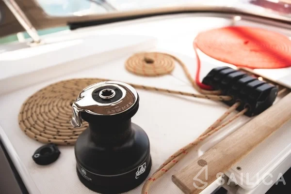 Dufour 520 GL - Yacht Charter Sailica