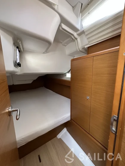 Sun Odyssey 389 - Yacht Charter Sailica