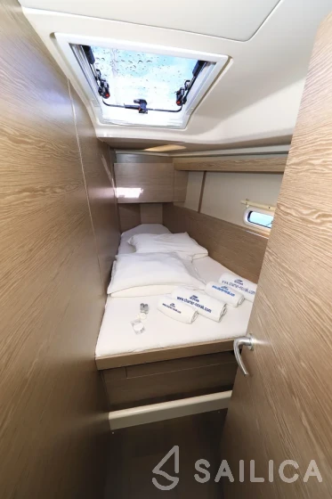 Hanse 458 - Yacht Charter Sailica