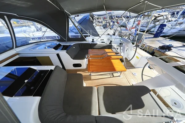 Hanse 458 - Yacht Charter Sailica